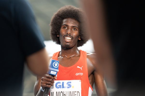 Deutscher Meister ueber 5000m Mohamed Mohumed (LG Olympia Dortmund) waehrend der deutschen Leichtathletik-Meisterschaften im Olympiastadion am 25.06.2022 in Berlin